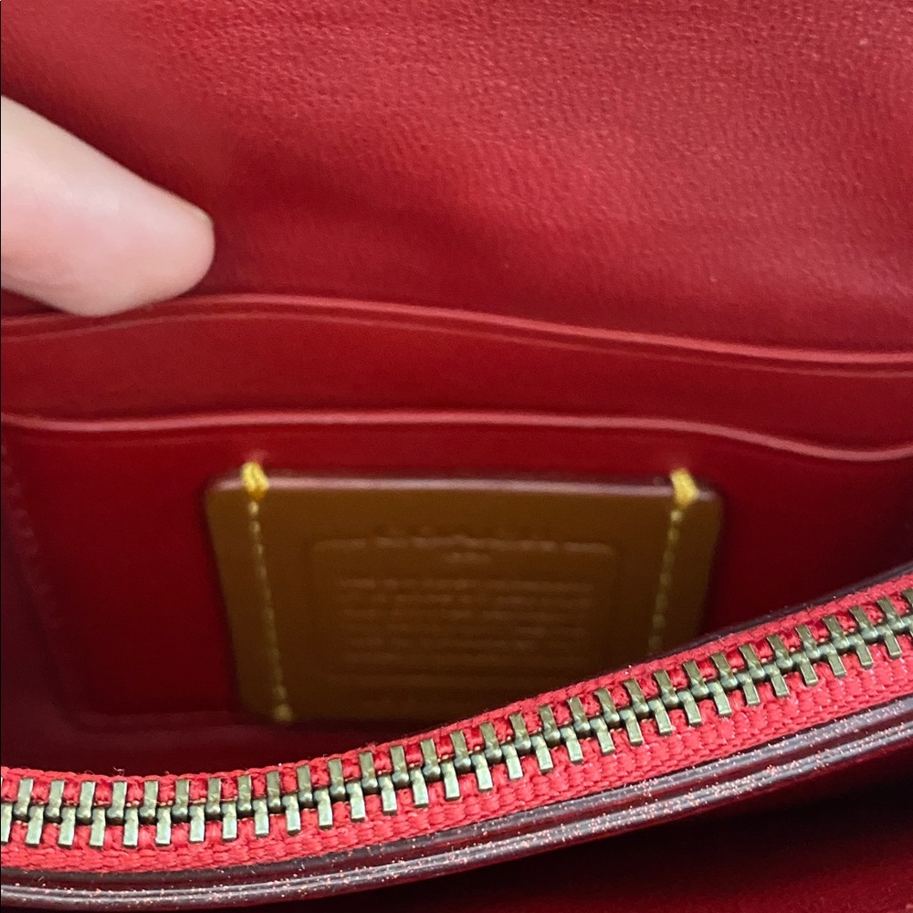 Coach cherry print clutch - Picture 8 of 11